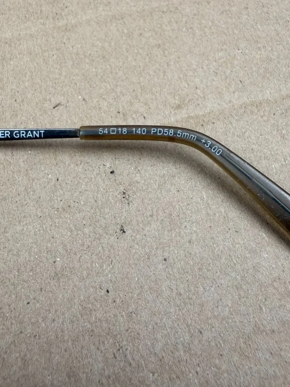 Men's DesignOptics by Foster Grant Reading Glasses +3.00 Minor Scratches